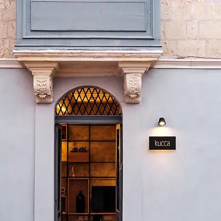 Kucca Boutique Townhouse *