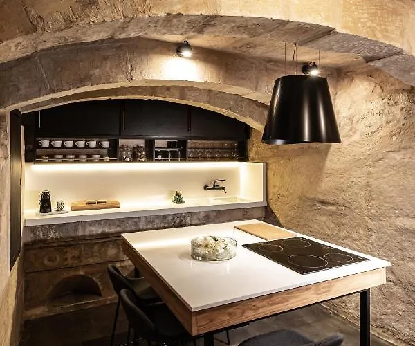 Kucca Boutique Townhouse Żebbuġ